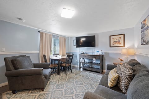 S3 - Beach Break - Surf Inn