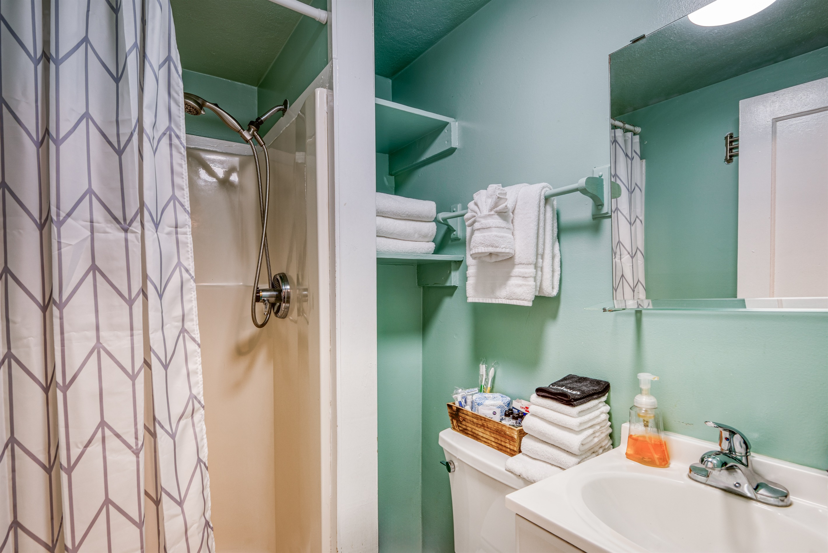 S3 - Beach Break @ Surf Inn - Tillamook