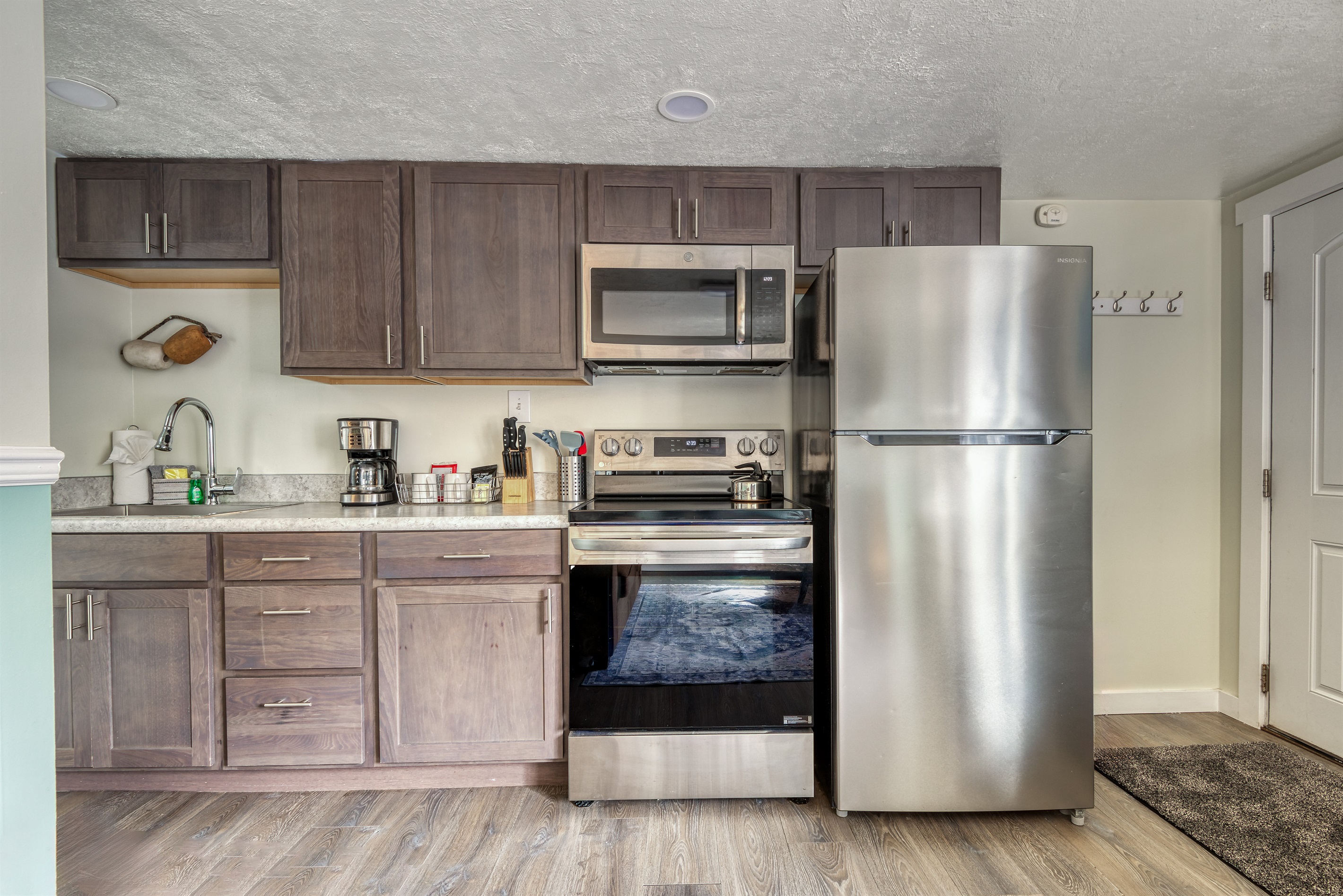 S3 - Beach Break @ Surf Inn - Tillamook