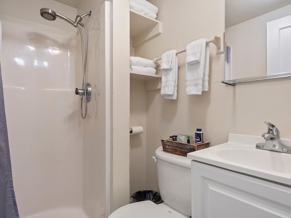 S3 - Beach Break @ Surf Inn - Tillamook