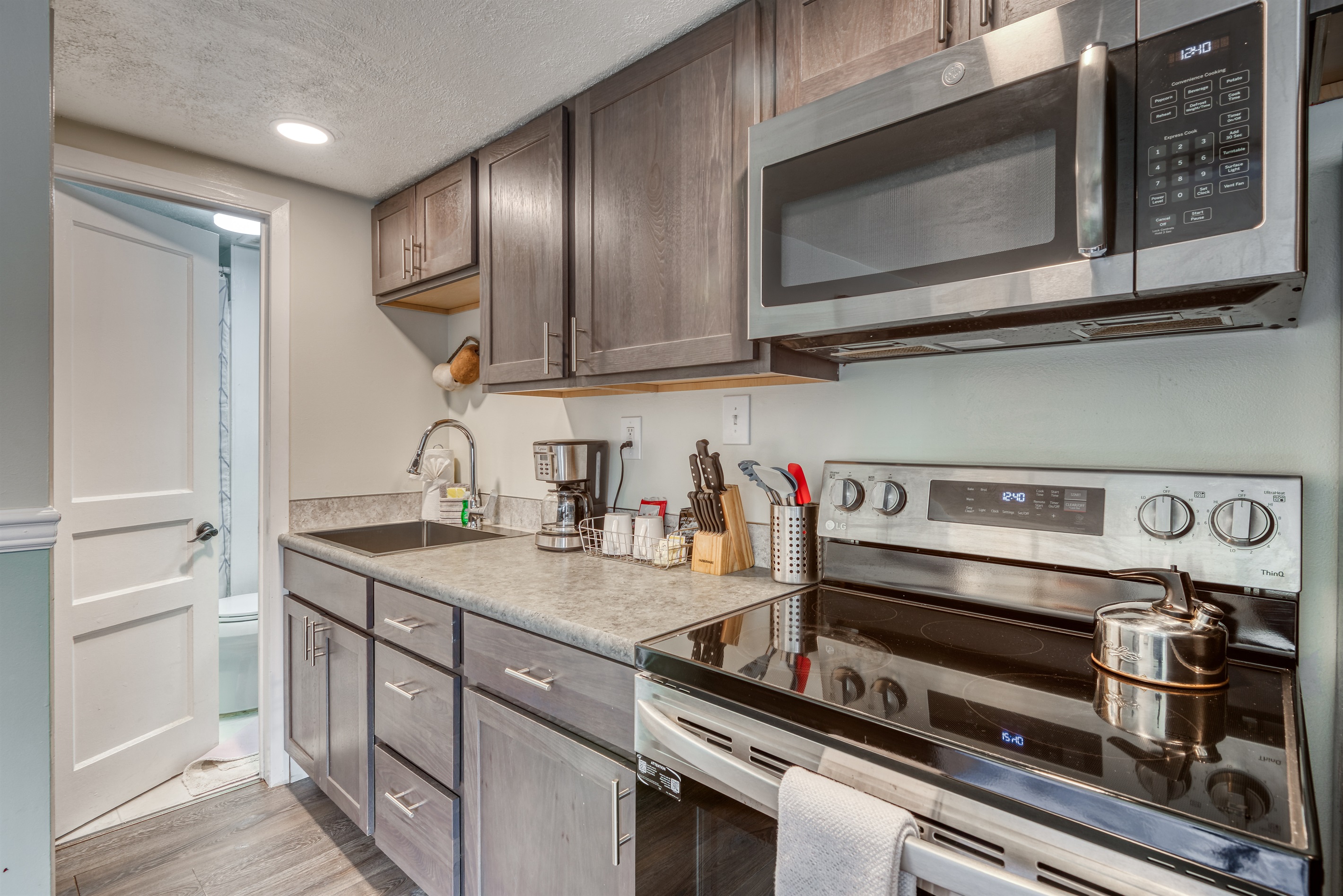 S3 - Beach Break @ Surf Inn - Tillamook