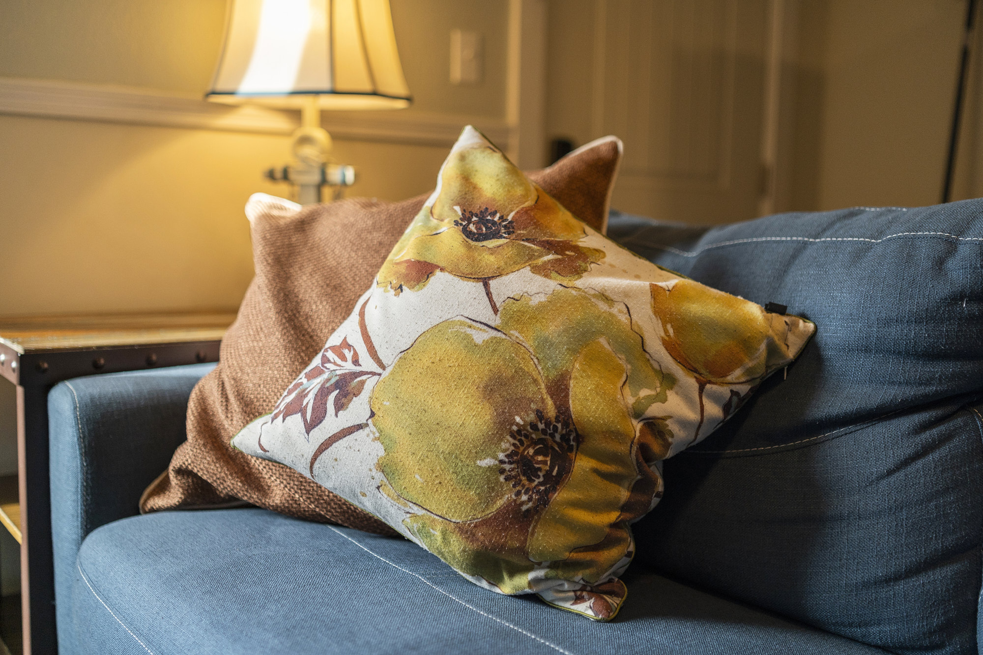 s4-kickin-out-@-surf-inn/