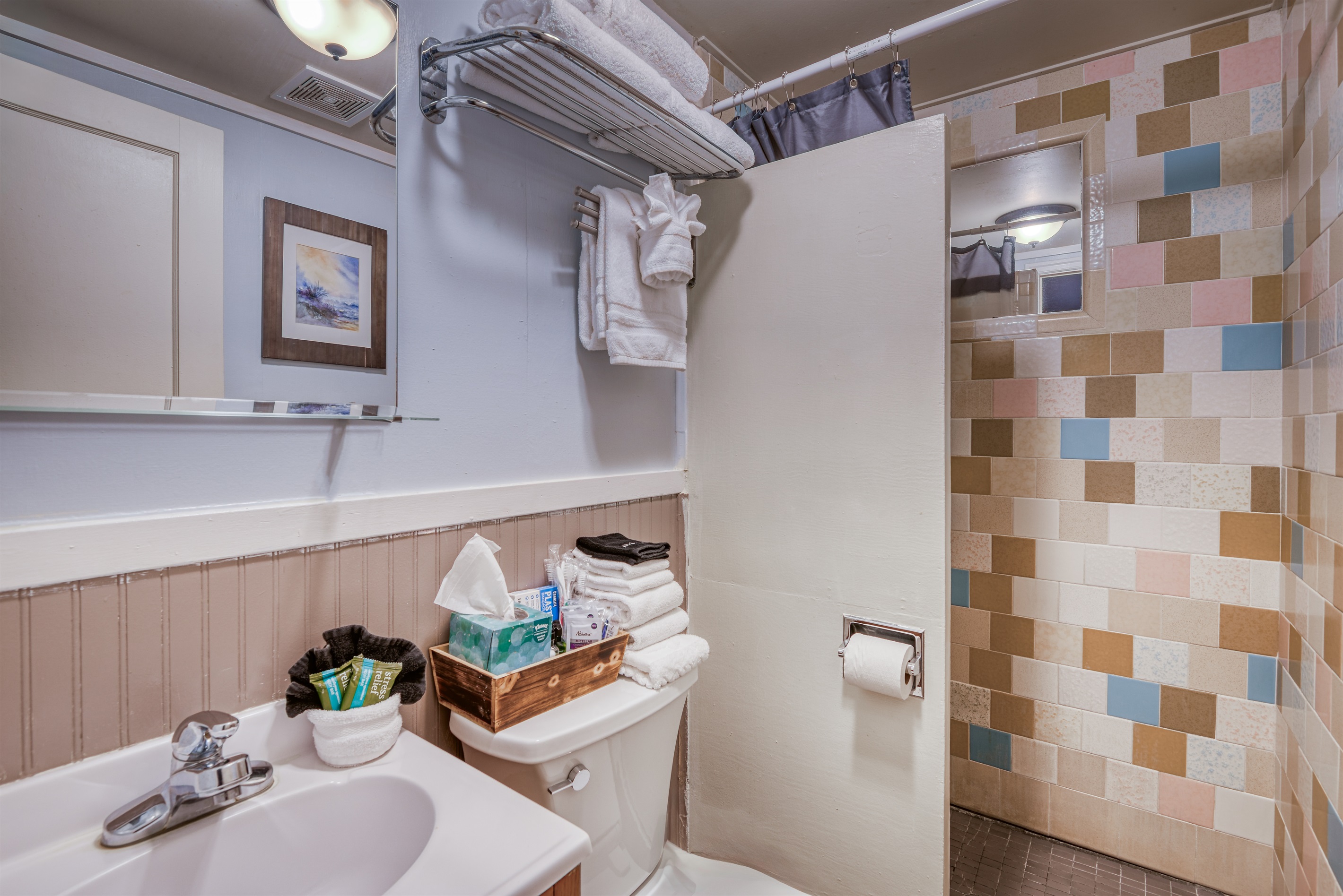 S6 - Hang Ten @ Surf Inn - Tillamook