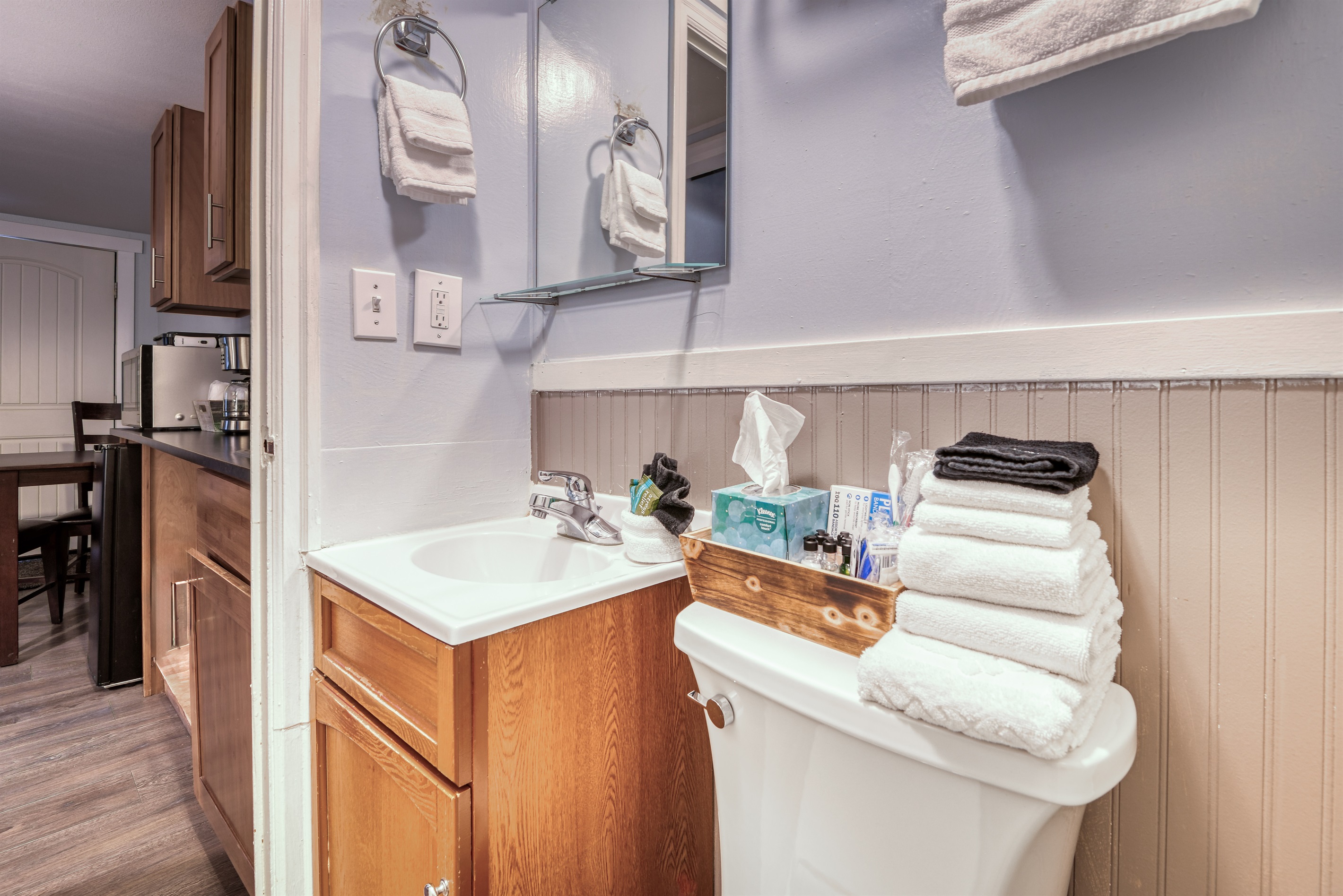 S6 - Hang Ten @ Surf Inn - Tillamook