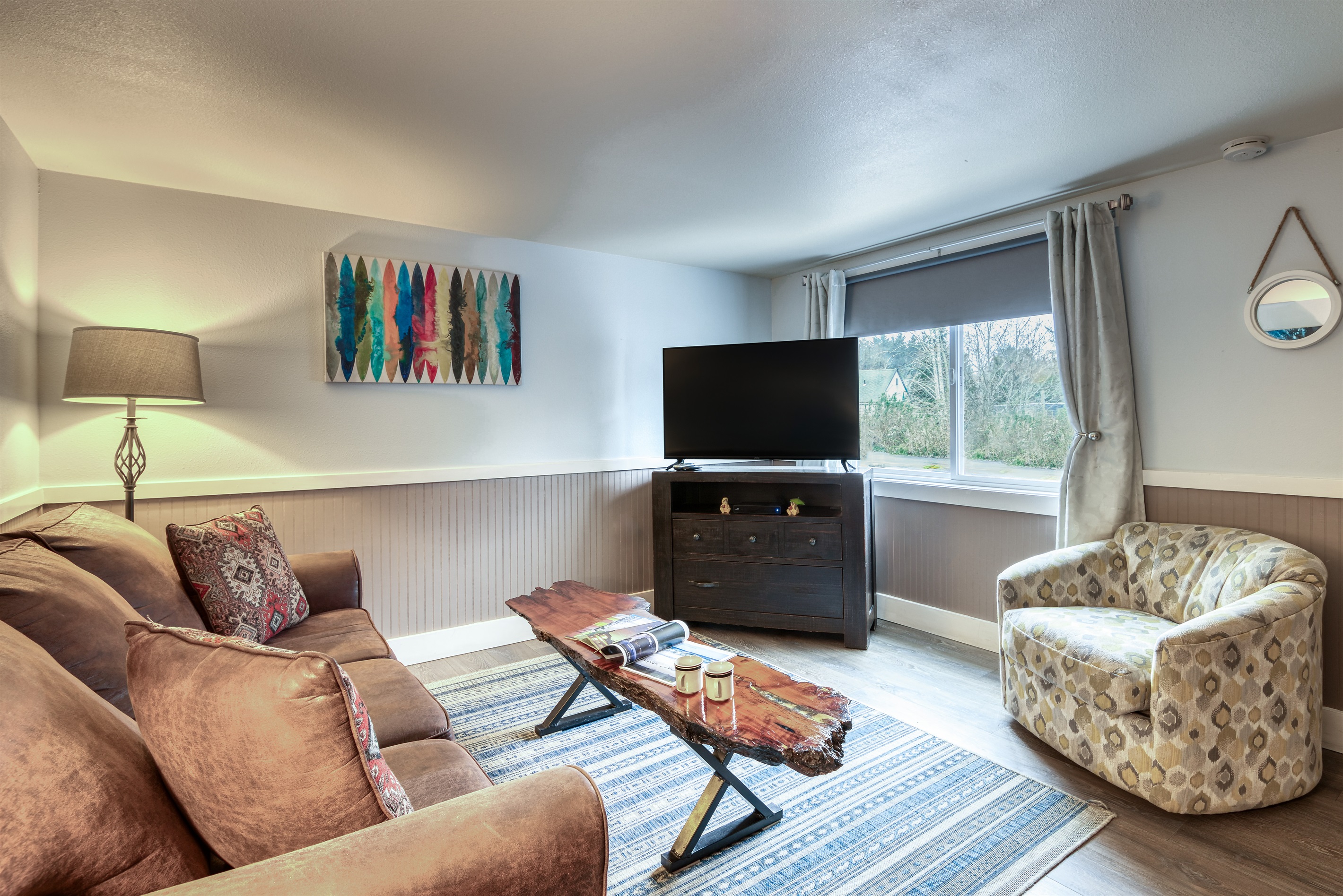 S6 - Hang Ten @ Surf Inn - Tillamook