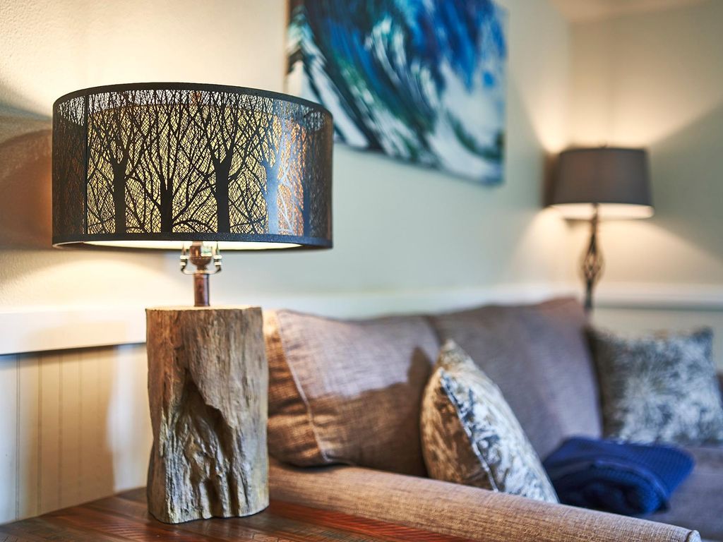 S6 - Hang Ten @ Surf Inn - Tillamook