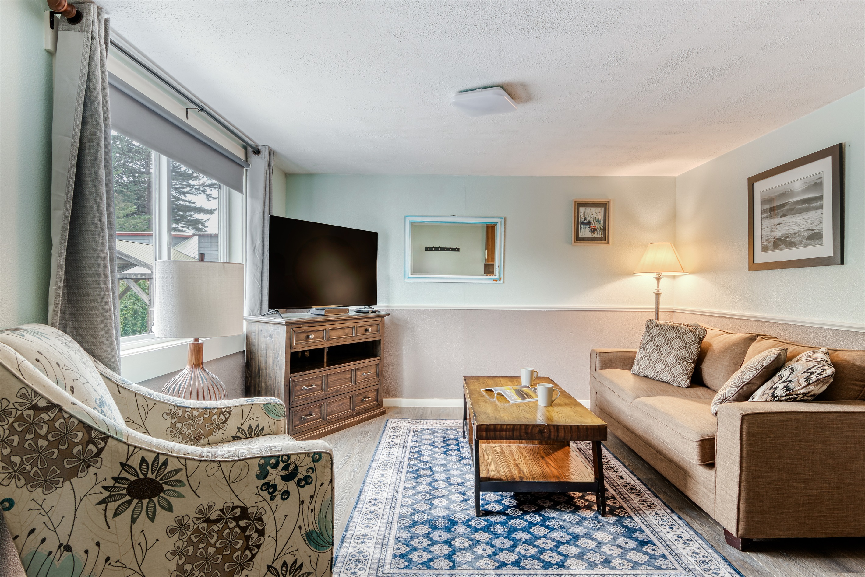 S7 - Longboard @ Surf Inn - Tillamook