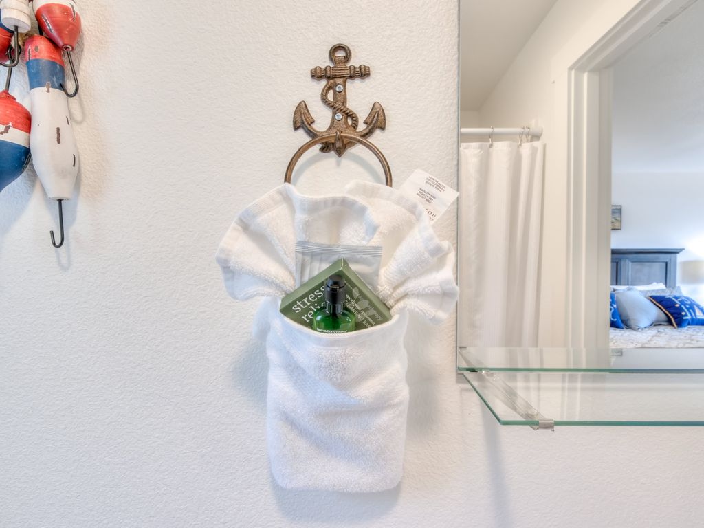 w4-blue-@-whale-inn/