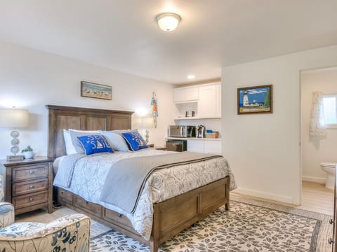 W7 - Minke - Whale Inn
