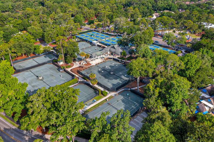 Coastal Cabana-10 min walk to Private Beach Access - Hilton Head Island