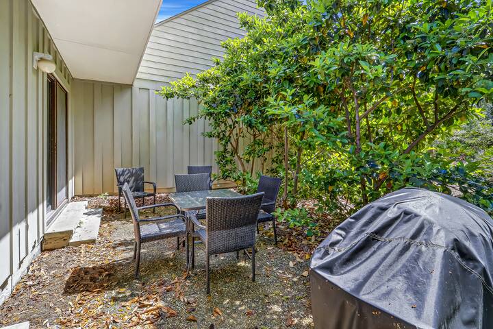 Coastal Cabana-10 min walk to Private Beach Access - Hilton Head Island