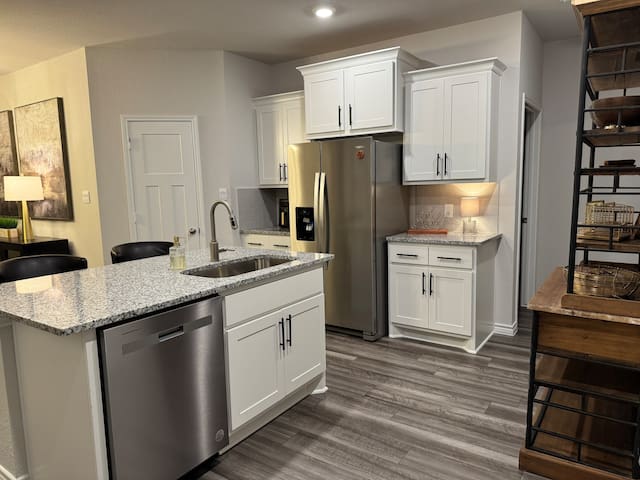 Relaxing Aggie-Friendly Home, 15-mins Kyle Field