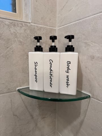 Relaxing Aggie-Friendly Home, 15-mins Kyle Field - College Station