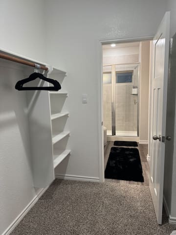 Relaxing Aggie-Friendly Home, 15-mins Kyle Field - College Station