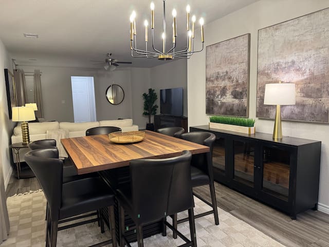 Relaxing Aggie-Friendly Home, 15-mins Kyle Field
