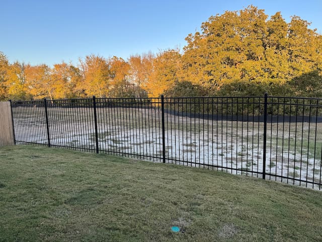 Relaxing Aggie-Friendly Home, 15-mins Kyle Field - College Station