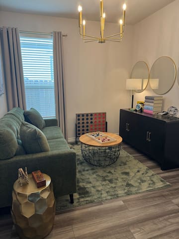 Relaxing Aggie-Friendly Home, 15-mins Kyle Field - College Station