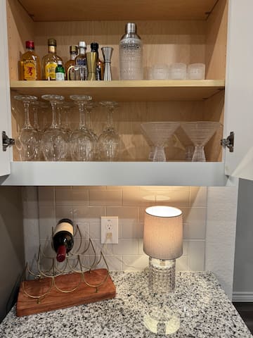 Relaxing Aggie-Friendly Home, 15-mins Kyle Field - College Station