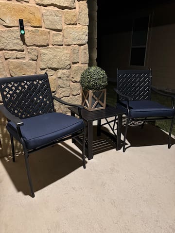 Relaxing Aggie-Friendly Home, 15-mins Kyle Field - College Station