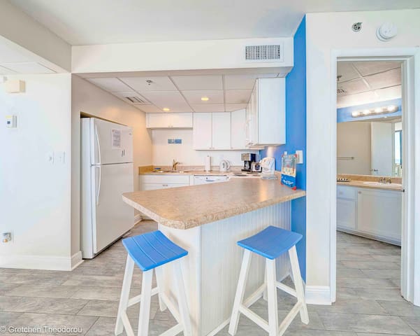 beachfront-condo-w-ocean-view-snowbirds-sp-rates/