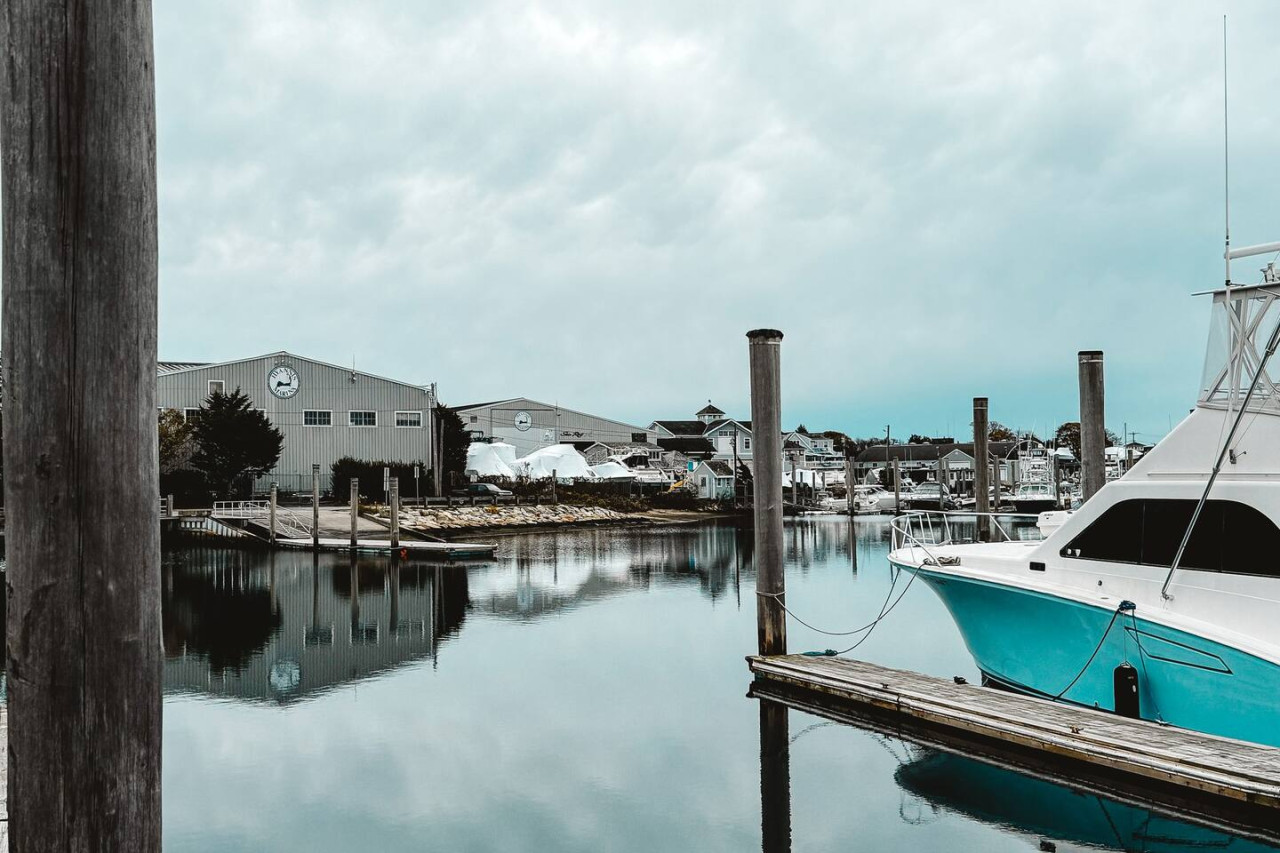 charming-hyannis-3-bed-2-bath/