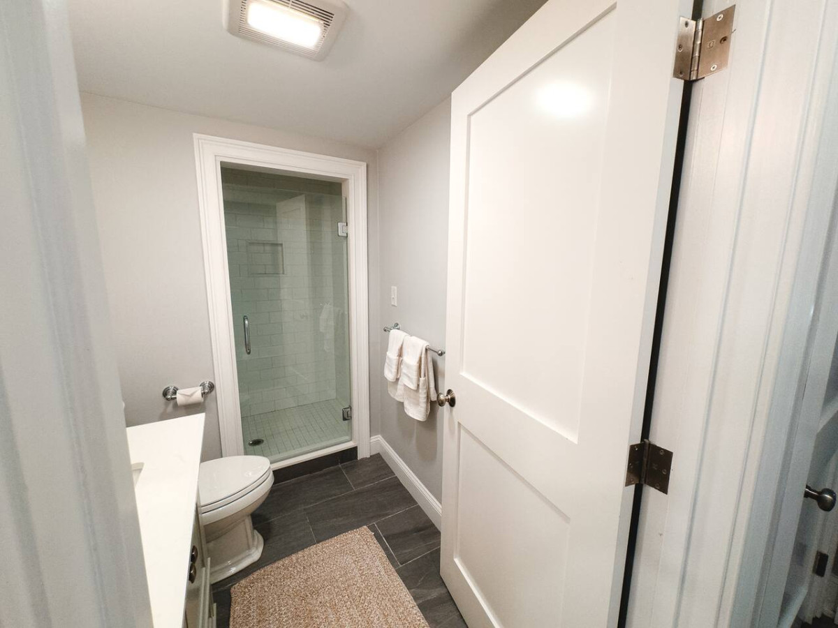 charming-hyannis-3-bed-2-bath/