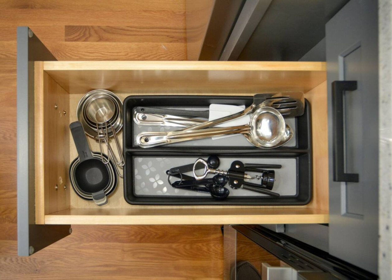 enchanting-hidden-door-escape/