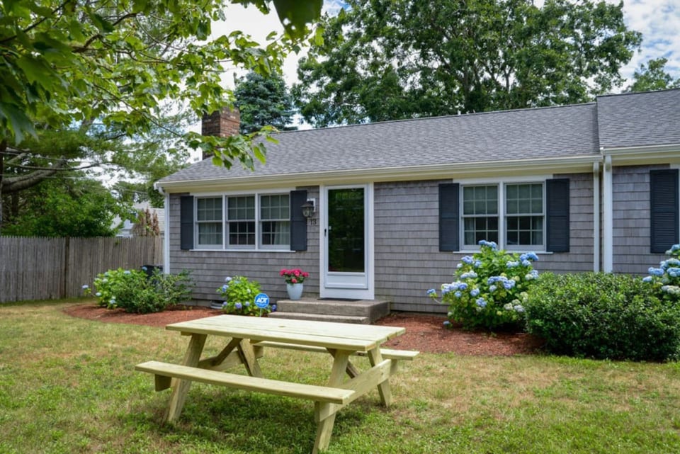 Cozy Coastal Retreat West Dennis - 13 - Dennis