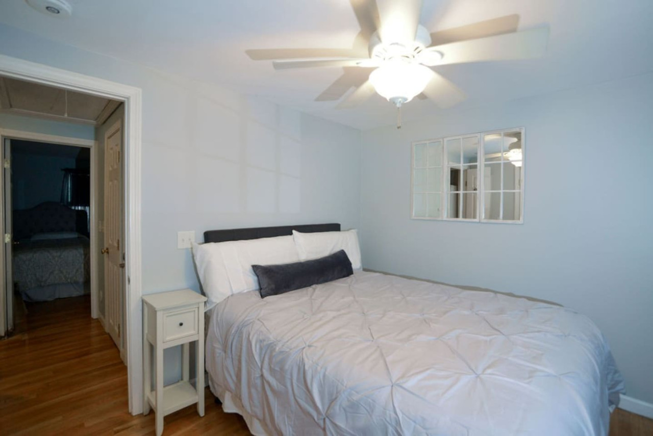 cozy-coastal-retreat-west-dennis-13/