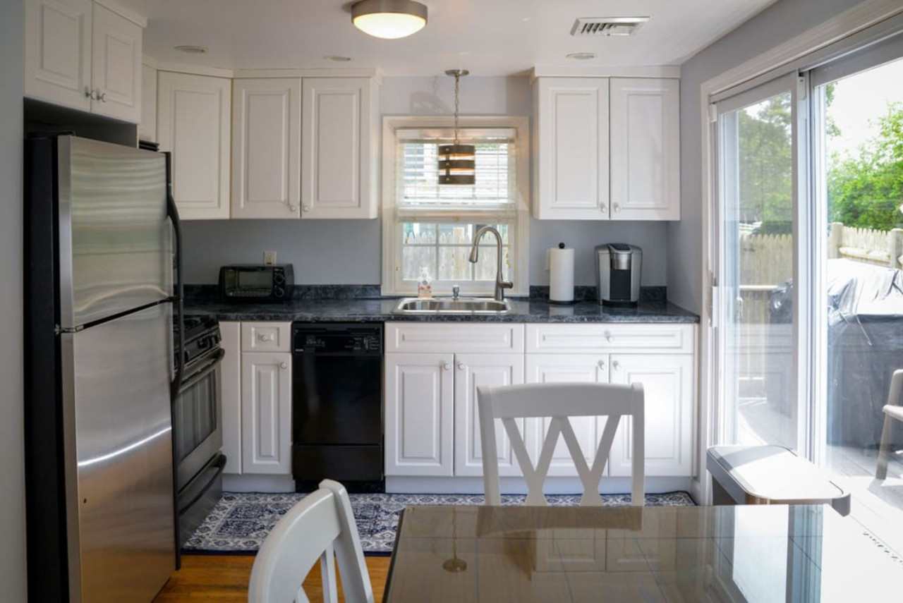 coastal-haven-in-west-dennis-15/