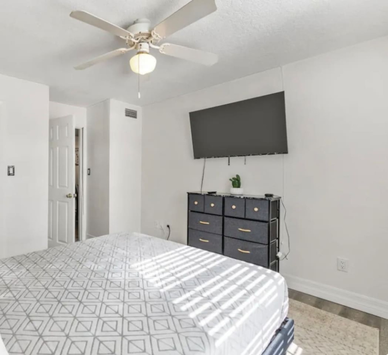 London House | Orlando Airport Private Condo - Orlando