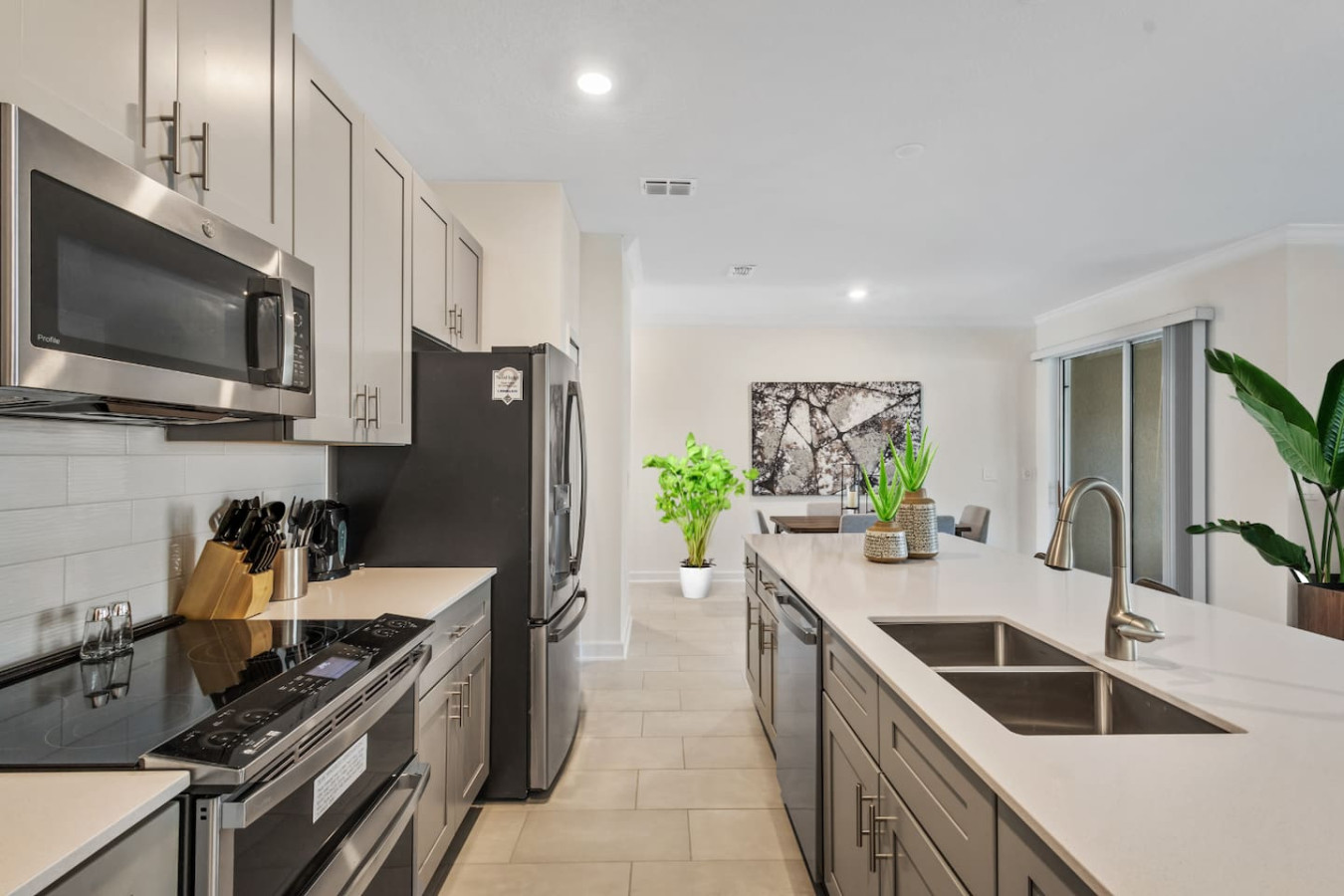 *NEW* King Bed | Disney Contemporary Townhouse - Kissimmee