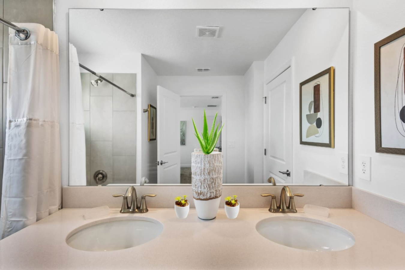 *NEW* King Bed | Disney Contemporary Townhouse - Kissimmee