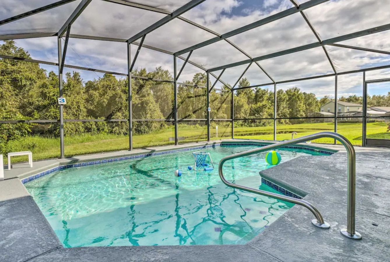 Queen Beds | Private Pool | Super Fast WIFI - Davenport