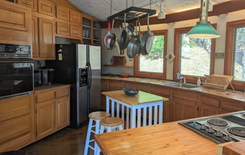 Fully equipped kitchen