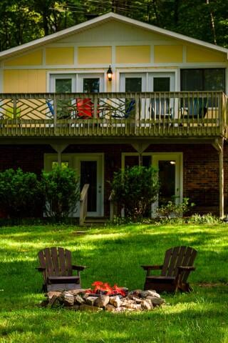 Lake House - Union Hall, VA