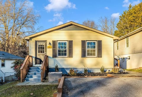 Cozy Retreat in Brunswick, MD