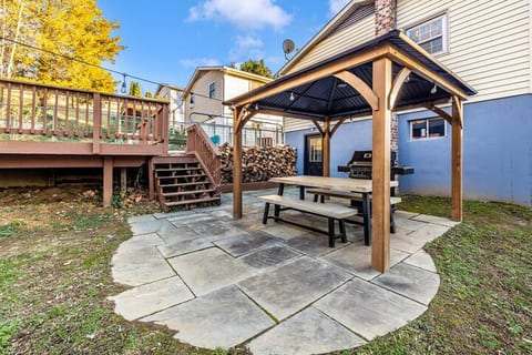 Cozy Retreat in Brunswick, MD
