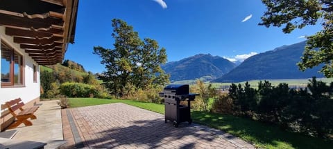 Grill with a beautiful view of Hoe Tauern