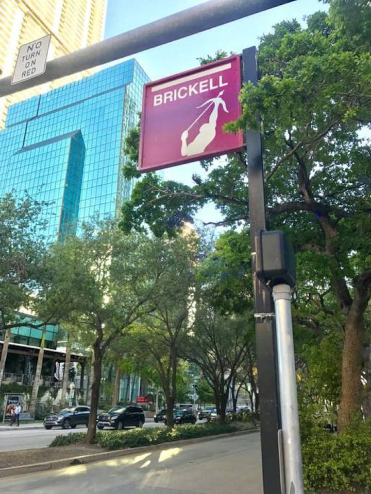 modern-studio*-heart-of-brickell-downtown-miami/