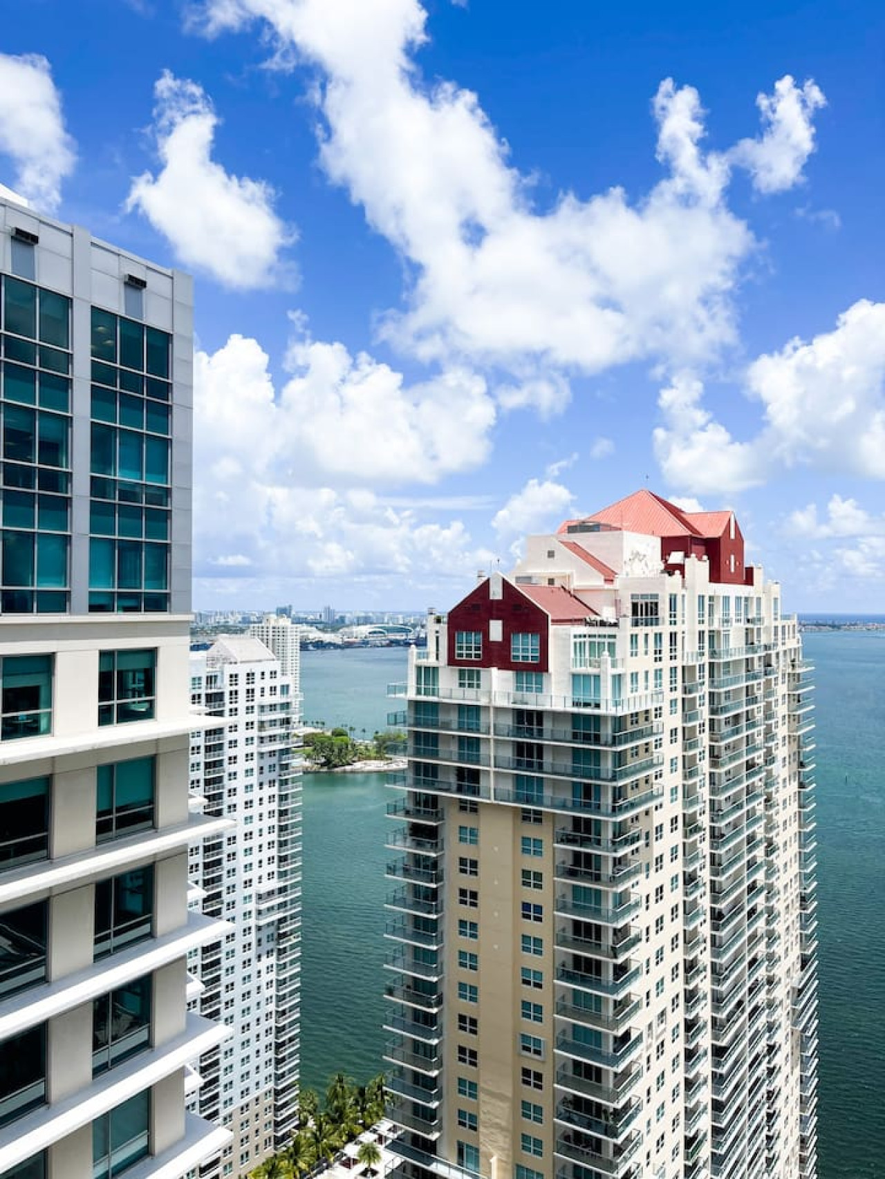 lux-studio+oceanview-+-2-queen-beds+-free-parking/