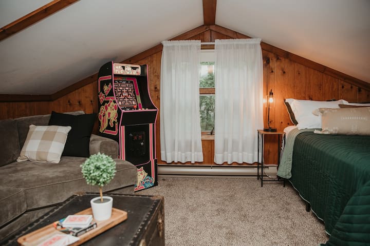 Summer Vaca Poconos |Fast WiFi|Ms Pac-Man | Pets