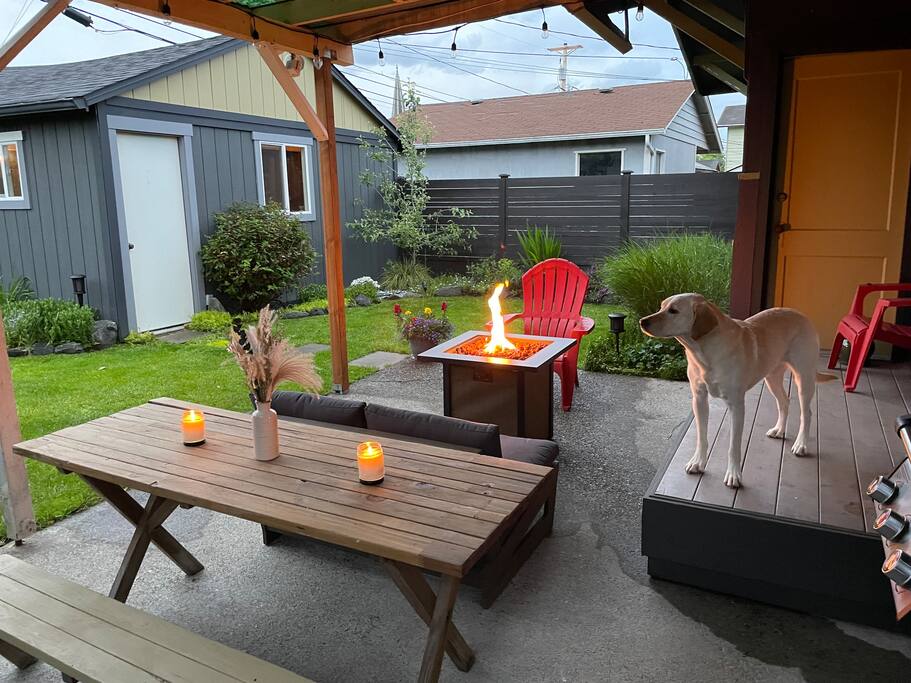 cozy-6th-ave-bungalow-w-sauna-bbq-firepit-and-ac/