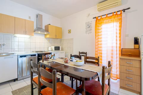 Apartments Naki - Unit 372539-13