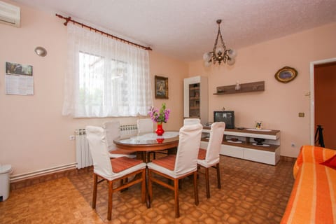 Apartments Žana - Unit 373611-13