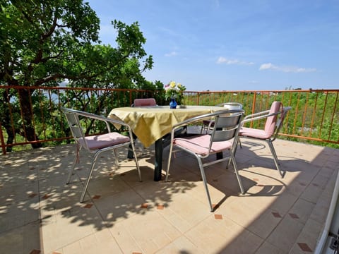 Apartments Mari - Unit 373810-13