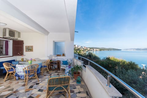 Apartments Duga - Unit 375046-13
