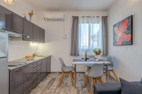 Apartments Deepwater - Unit 376469-13