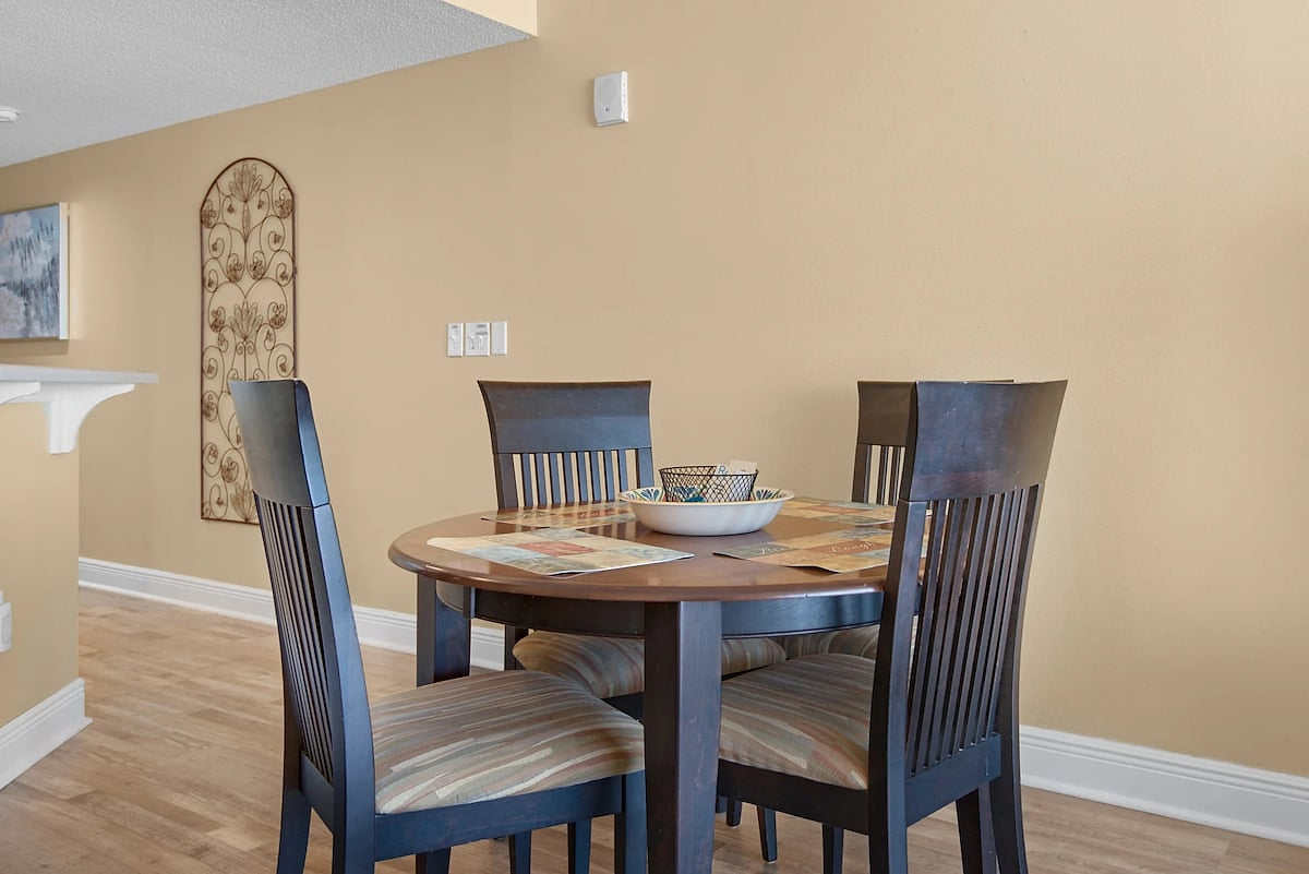 Dining room table