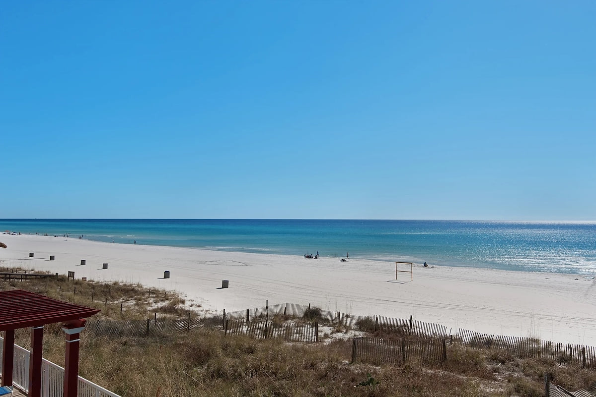 2nd Floor- Beach Chair Service-Majestic Beach! image 5 2nd Floor Beachfront Condo w/Beach Chair Service!